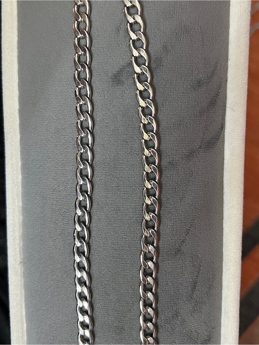 Classic Silver-Tone Curb Chain Necklace –  Cuban Link